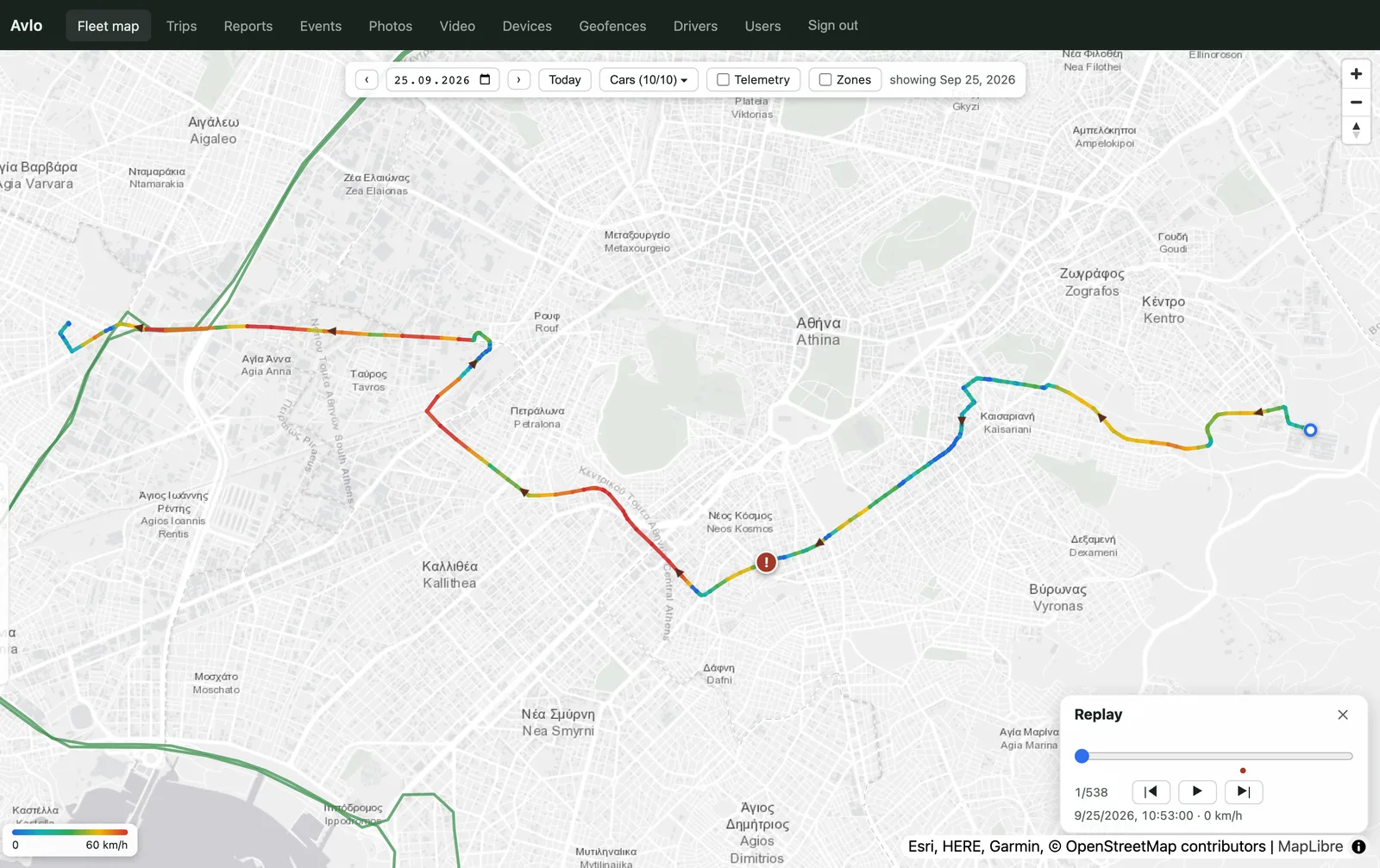 Αναπαραγωγή διαδρομής στον χάρτη της Αθήνας, με τη διαδρομή χρωματισμένη ανάλογα με την ταχύτητα και ένα σημειωμένο συμβάν